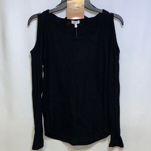 Black Cold Shoulder Waffle Knit Top and Beanie